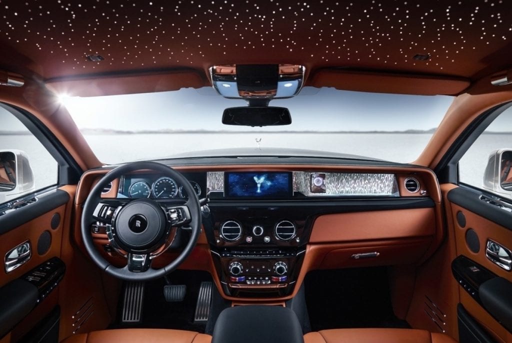 noi-that-rolls-royce-phantom-1-1024x686 (1)-min